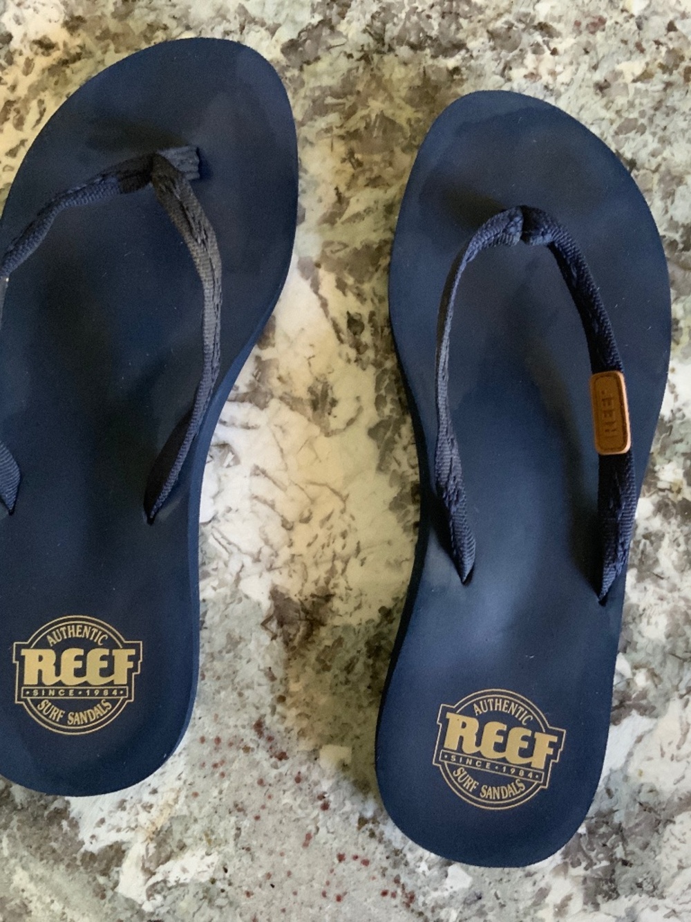 REEF Women's Ginger Beach Navy Flip Flops Size 9